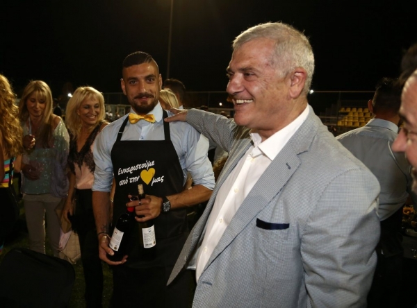 ΟΙ «ΠΟΥΘΕΝΑΔΕΣ» ΑΠΟΚΑΛΥΠΤΟΥΝ ΤΗΝ ΣΥΝΕΙΣΦΟΡΑ ΤΟΥ ΜΕΛΙΣΣΑΝΙΔΗ ΣΤΑ «ΚΟΙΝΑ ΤΗΣ Α.Ε.Κ.» (ΟΣΑ ΔΕΝ ΕΧΟΥΝ ΓΡΑΦΤΕΙ ΜΕΧΡΙ ΤΩΡΑ)