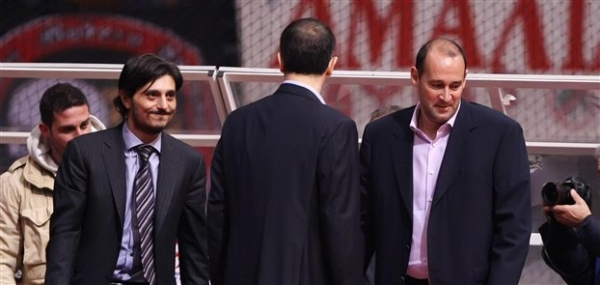 &Omicron;&Tau;&Alpha;&Nu; &Omicron; &Gamma;&Iota;&Alpha;&Nu;&Nu;&Alpha;&Kappa;&Omicron;&Pi;&Omicron;&Upsilon;&Lambda;&Omicron;&Sigma; &Xi;&Epsilon;&Phi;&Tau;&Iota;&Lambda;&Iota;&Sigma;&Epsilon; &Tau;&Omicron;&Upsilon;&Sigma; &Alpha;&Gamma;&Gamma;&Epsilon;&Lambda;&Omicron;&Pi;&Omicron;&Upsilon;&Lambda;&Omicron;&Upsilon;&Sigma; (&Tau;&Epsilon;&Lambda;&Iota;&Kappa;&Alpha; &laquo;&Omicron; &Tau;&Rho;&Epsilon;&Lambda;&Omicron;&Sigma; &Tau;&Omicron;&Upsilon; &Chi;&Omega;&Rho;&Iota;&Omicron;&Upsilon;&raquo; &Epsilon;&Iota;&Chi;&Epsilon; &Delta;&Iota;&Kappa;&Iota;&Omicron;)