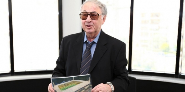 &Epsilon;&Phi;&Upsilon;&Gamma;&Epsilon; &Omicron; &Mu;&Alpha;&Eta;&Sigma; &Kappa;&Alpha;&Iota; &Mu;&Pi;&Eta;&Kappa;&Epsilon; &Omicron; &Iota;&Omicron;&Upsilon;&Nu;&Eta;&Sigma; (&Alpha;&Lambda;&Lambda;&Alpha; &Eta; &Alpha;&Delta;&Epsilon;&Iota;&Alpha; &Delta;&Epsilon;&Nu; &Beta;&Gamma;&Eta;&Kappa;&Epsilon;)