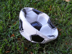 &Omicron;&Iota; &laquo;&Pi;&Omicron;&Upsilon;&Theta;&Epsilon;&Nu;&Alpha;&Delta;&Epsilon;&Sigma;&raquo; &Delta;&Iota;&Nu;&Omicron;&Upsilon;&Nu; &Tau;&Eta;&Nu; &Lambda;&Upsilon;&Sigma;&Eta; &Gamma;&Iota;&Alpha; &Tau;&Omicron;&Nu; &Epsilon;&Pi;&Alpha;&Gamma;&Gamma;&Epsilon;&Lambda;&Mu;&Alpha;&Tau;&Iota;&Kappa;&Omicron; &Alpha;&Theta;&Lambda;&Eta;&Tau;&Iota;&Sigma;&Mu;&Omicron; (&Eta; &Omicron;&Pi;&Omicron;&Iota;&Alpha; &Epsilon;&Chi;&Epsilon;&Iota; &Nu;&Omicron;&Eta;&Mu;&Alpha; &Mu;&Omicron;&Nu;&Omicron; &Alpha;&Nu; &Tau;&Omicron; &Epsilon;&Nu;&Nu;&Omicron;&Epsilon;&Iota;&Tau;&Epsilon; &Pi;&Rho;&Alpha;&Gamma;&Mu;&Alpha;&Tau;&Iota;&Kappa;&Alpha;)