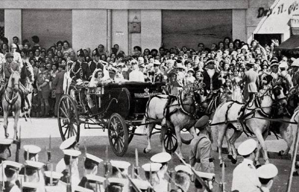 &Eta; &Iota;&Sigma;&Tau;&Omicron;&Rho;&Iota;&Alpha; &Delta;&Upsilon;&Omicron; &Pi;&Rho;&Omicron;&Iota;&Kappa;&Omicron;&Delta;&Omicron;&Tau;&Eta;&Sigma;&Epsilon;&Omega;&Nu; (&Tau;&Omicron;&Upsilon;&Lambda;&Alpha;&Chi;&Iota;&Sigma;&Tau;&Omicron;&Nu; &Tau;&Alpha; &Lambda;&Epsilon;&Phi;&Tau;&Alpha; &Theta;&Alpha; &Mu;&Epsilon;&Iota;&Nu;&Omicron;&Upsilon;&Nu; &Sigma;&Tau;&Eta;&Nu; &laquo;&Epsilon;&Nu;&Iota;&Alpha;&Iota;&Alpha; &Alpha;.&Epsilon;.&Kappa;.&raquo;)