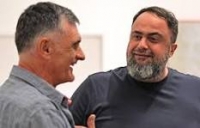 &Gamma;&Iota;&Alpha;&Tau;&Iota; &Mu;&Epsilon;&Nu;&Epsilon;&Iota; &Mu;&Epsilon;&Chi;&Rho;&Iota; &Nu;&Alpha; &Phi;&Upsilon;&Gamma;&Epsilon;&Iota; &Omicron; &Mu;&Epsilon;&Nu;&Tau;&Iota;&Lambda;&Iota;&Mu;&Pi;&Alpha;&Rho;; (&Phi;&Epsilon;&Tau;&Omicron;&Sigma; &Omicron;&Pi;&Omicron;&Tau;&Epsilon; &Kappa;&Alpha;&Iota; &Nu;&Alpha; &Phi;&Upsilon;&Gamma;&Epsilon;&Iota; &Theta;&Alpha; &Epsilon;&Iota;&Nu;&Alpha;&Iota; &Lambda;&Alpha;&Theta;&Omicron;&Sigma;)
