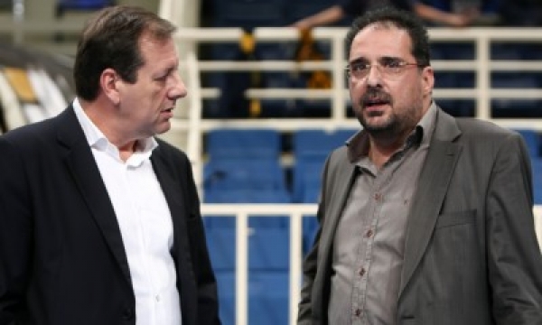 &Pi;&Iota;&Omicron; &Kappa;&Alpha;&Lambda;&Eta; &Eta; &Mu;&Omicron;&Nu;&Alpha;&Xi;&Iota;&Alpha; (&Mu;&Epsilon;&Tau;&Alpha; &Tau;&Omicron;&Nu; &Kappa;&Alpha;&Tau;&Sigma;&Alpha;&Delta;&Eta;&Mu;&Alpha; &laquo;&Sigma;&Kappa;&Omicron;&Tau;&Omega;&Theta;&Eta;&Kappa;&Epsilon;&raquo; &Kappa;&Alpha;&Iota; &Mu;&Epsilon; &Tau;&Omicron;&Nu; &Alpha;&Gamma;&Gamma;&Epsilon;&Lambda;&Omicron;&Pi;&Omicron;&Upsilon;&Lambda;&Omicron;)