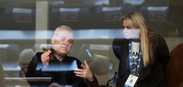 &Pi;&Epsilon;&Rho;&Iota; &Tau;&Eta;&Sigma; &Pi;&Omega;&Lambda;&Eta;&Sigma;&Epsilon;&Omega;&Sigma; &Tau;&Omega;&Nu; &Mu;&Epsilon;&Tau;&Omicron;&Chi;&Omega;&Nu; &Tau;&Eta;&Sigma; &Pi;.&Alpha;.&Epsilon;. (&Eta; &Eta;&Theta;&Iota;&Kappa;&Eta; -&Kappa;&Alpha;&Iota; &Omicron;&Chi;&Iota; &Mu;&Omicron;&Nu;&Omicron;- &Epsilon;&Upsilon;&Theta;&Upsilon;&Nu;&Eta; &Tau;&Eta;&Sigma; &Epsilon;&Nu;&Omega;&Sigma;&Eta;&Sigma; &Phi;&Iota;&Lambda;&Omega;&Nu; &Alpha;.&Epsilon;.&Kappa;.)