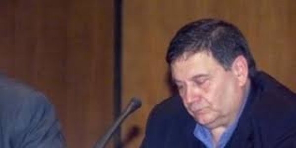 &Omicron;&Tau;&Alpha;&Nu; &Omicron; &Gamma;&Alpha;&Beta;&Alpha;&Theta;&Iota;&Omega;&Tau;&Eta;&Sigma; &Pi;&Alpha;&Theta;&Alpha;&Iota;&Nu;&Epsilon;&Iota; &Pi;&Alpha;&Rho;&Alpha;&Kappa;&Rho;&Omicron;&Upsilon;&Sigma;&Eta; &Kappa;&Alpha;&Iota; &Beta;&Lambda;&Epsilon;&Pi;&Epsilon;&Iota; &Pi;&Alpha;&Nu;&Tau;&Omicron;&Upsilon; &Sigma;&Upsilon;&Nu;&Omega;&Mu;&Omicron;&Sigma;&Iota;&Epsilon;&Sigma; (&Eta; &Alpha;.&Epsilon;.&Kappa;., &Omicron; &laquo;&Tau;&Iota;&Gamma;&Rho;&Eta;&Sigma;&raquo; &Kappa;&Alpha;&Iota; &Eta; &Epsilon;.&Epsilon;.&Alpha;)