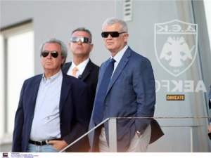 &Tau;&Omicron; &Delta;.&Sigma;. &Tau;&Eta;&Sigma; &Nu;&Epsilon;&Alpha;&Sigma; &Pi;.&Alpha;.&Epsilon; &Alpha;.&Epsilon;.&Kappa;. &Alpha;&Pi;&Omicron; &Tau;&Eta;&Nu; &Sigma;&Kappa;&Omicron;&Pi;&Iota;&Alpha; &Tau;&Eta;&Sigma; &Epsilon;&Tau;&Alpha;&Iota;&Rho;&Iota;&Kappa;&Eta;&Sigma; &Delta;&Iota;&Alpha;&Kappa;&Upsilon;&Beta;&Epsilon;&Rho;&Nu;&Eta;&Sigma;&Eta;&Sigma; (&Alpha;&Kappa;&Omicron;&Mu;&Alpha; &Delta;&Epsilon;&Nu; &Sigma;&Upsilon;&Sigma;&Tau;&Alpha;&Theta;&Eta;&Kappa;&Epsilon; &Kappa;&Alpha;&Iota; &Alpha;&Pi;&Epsilon;&Kappa;&Tau;&Eta;&Sigma;&Epsilon; &Delta;.&Sigma;. &Chi;&Omega;&Rho;&Iota;&Sigma; &Delta;&Iota;&Epsilon;&Upsilon;&Theta;&Upsilon;&Nu;&Omicron;&Nu;&Tau;&Alpha; &Sigma;&Upsilon;&Mu;&Beta;&Omicron;&Upsilon;&Lambda;&Omicron; !) &Mu;&Epsilon;&Rho;&Omicron;&Sigma; &Beta;'