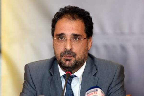 &laquo;&Eta; &Alpha;.&Epsilon;.&Kappa;. &Delta;&Epsilon;&Nu; &Theta;&Alpha; &Sigma;&Upsilon;&Mu;&Mu;&Epsilon;&Tau;&Alpha;&Sigma;&Chi;&Epsilon;&Iota; &Sigma;&Epsilon; &Pi;&Rho;&Alpha;&Xi;&Epsilon;&Iota;&Sigma; &Phi;&Alpha;&Rho;&Sigma;&Omicron;&Kappa;&Omega;&Mu;&Omega;&Delta;&Iota;&Alpha;&Sigma;&raquo; (&Alpha;&Lambda;&Epsilon;&Xi;&Eta;&Sigma; &Alpha;&Lambda;&Epsilon;&Xi;&Iota;&Omicron;&Upsilon; &Pi;&Rho;&Omicron;&Epsilon;&Delta;&Rho;&Omicron;&Sigma;(;) &Epsilon;&Rho;&Alpha;&Sigma;&Iota;&Tau;&Epsilon;&Chi;&Nu;&Iota;&Kappa;&Eta;&Sigma; &Alpha;.&Epsilon;.&Kappa;.)